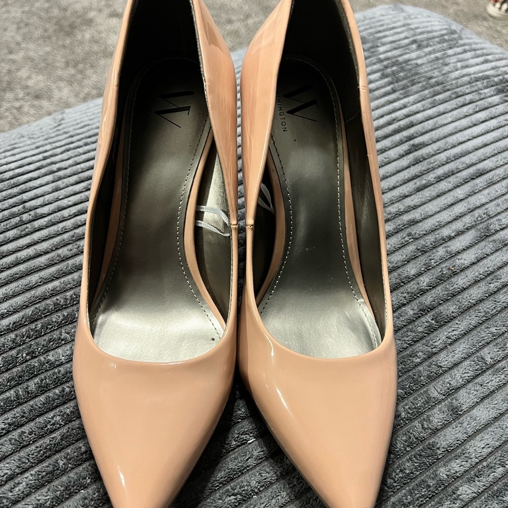 Worthington Nude Pumps